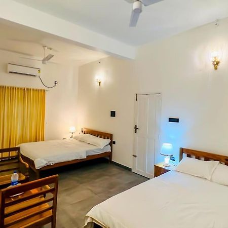 Elzas Fort Inn Kochi Exterior foto