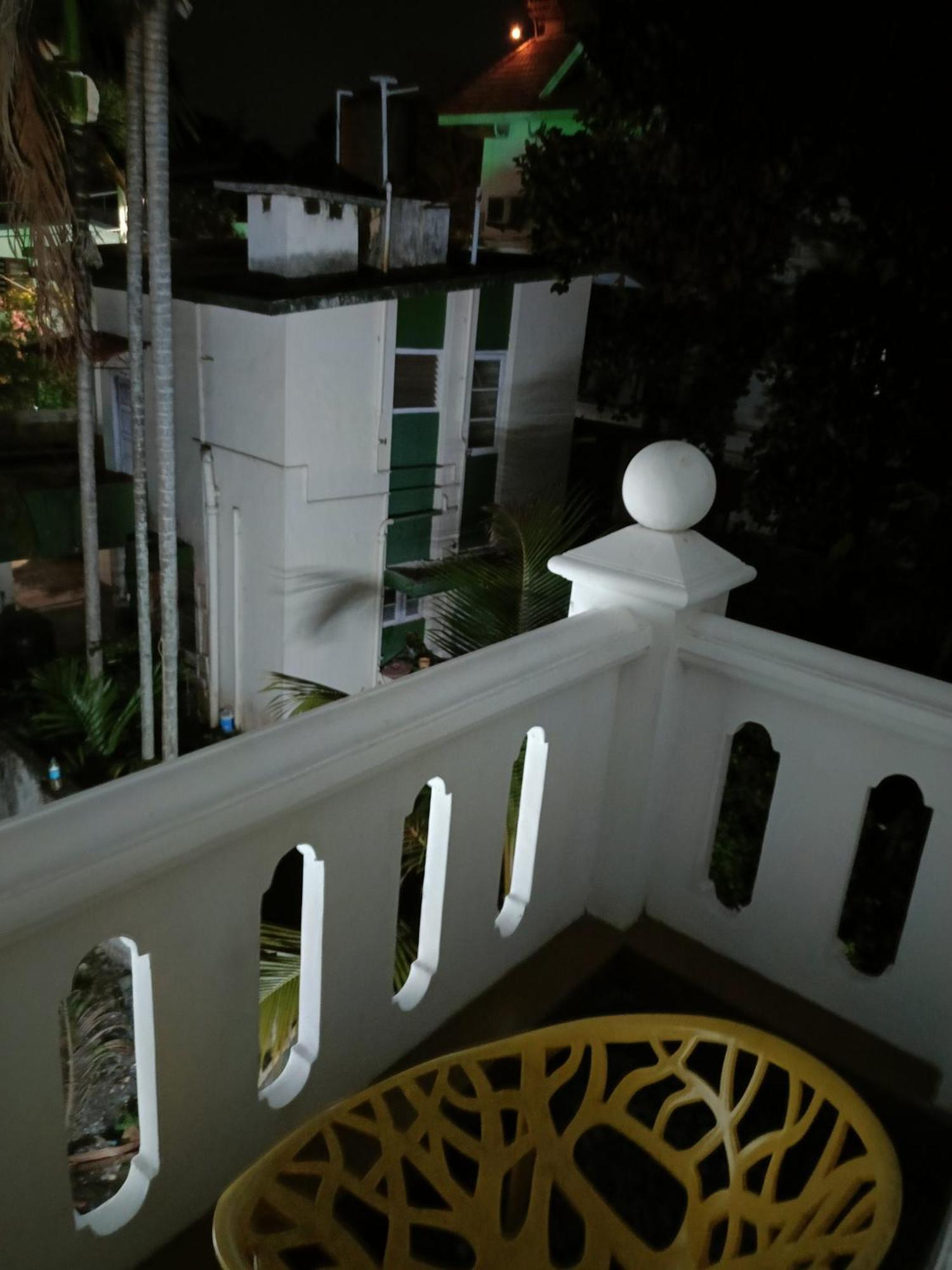 Elzas Fort Inn Kochi Exterior foto