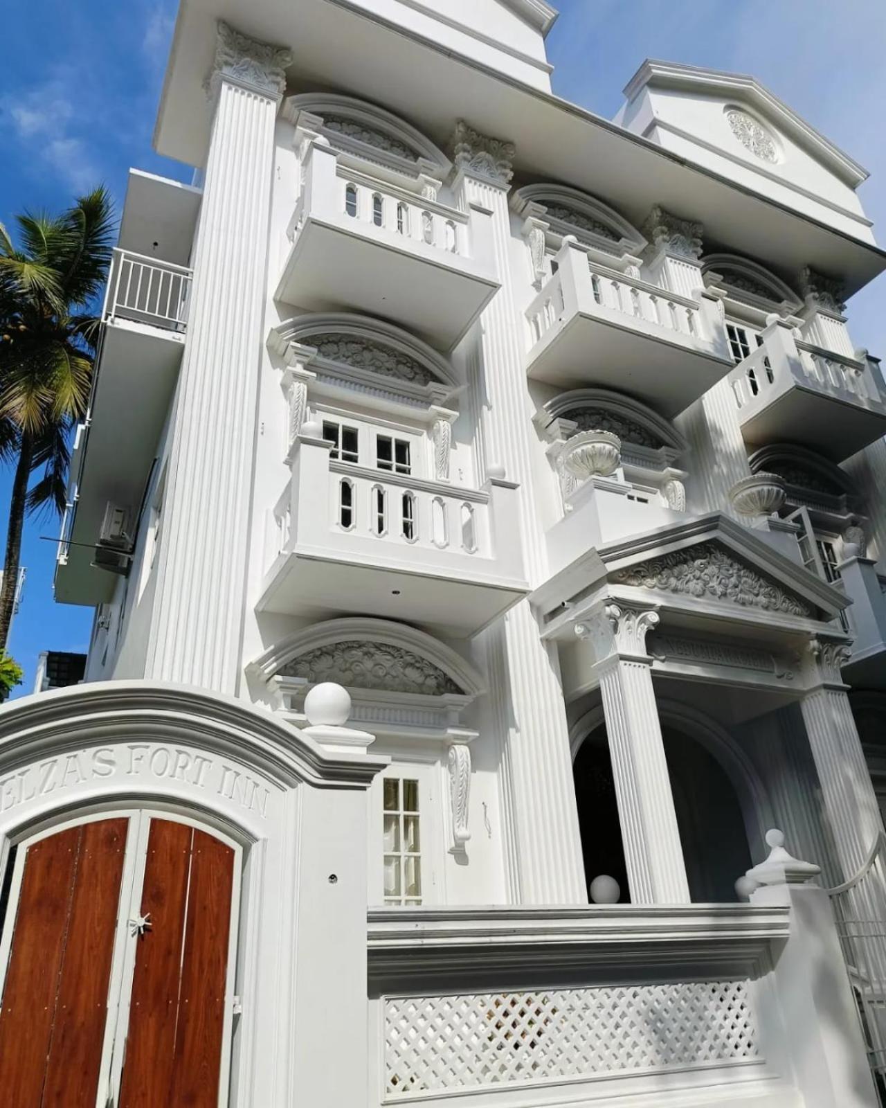 Elzas Fort Inn Kochi Exterior foto
